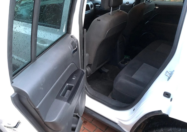 Jeep Patriot cena 44900 przebieg: 184000, rok produkcji 2014 z Lublin małe 379